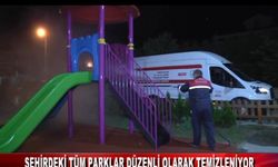 ŞEHİRDEKİ TÜM PARKLAR DÜZENLİ OLARAK TEMİZLENİYOR