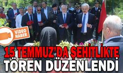 ŞEHİTLİKTE TÖREN DÜZENLENDİ