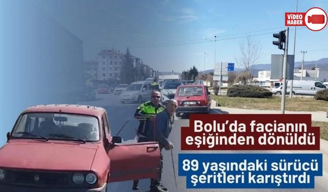 TERS YÖNDE GİDEN SÜRÜCÜ KAZAYA DAVETİYE ÇIKARTTI: TRAFİK POLİSLERİ FACİAYI ÖNLEDİ